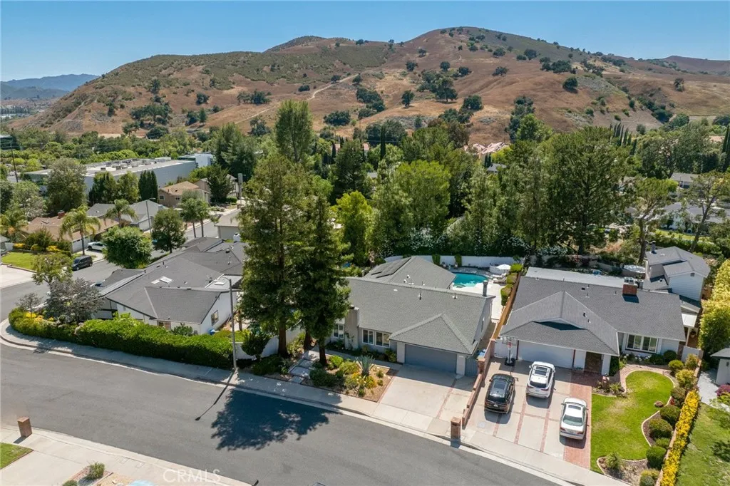 Calabasas, California 91302, United States, 4 Bedrooms Bedrooms, ,2 BathroomsBathrooms,Residential,Active,168300