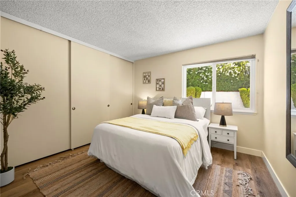 Calabasas, California 91302, United States, 4 Bedrooms Bedrooms, ,2 BathroomsBathrooms,Residential,Active,168300