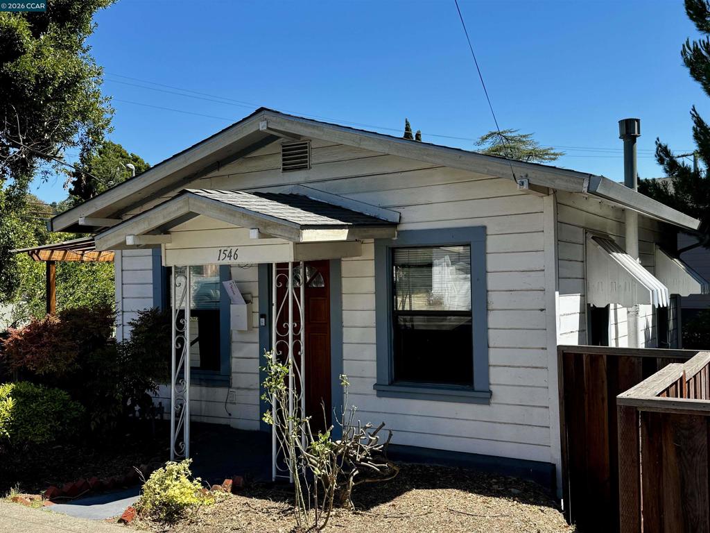 1546 Azalea Ave