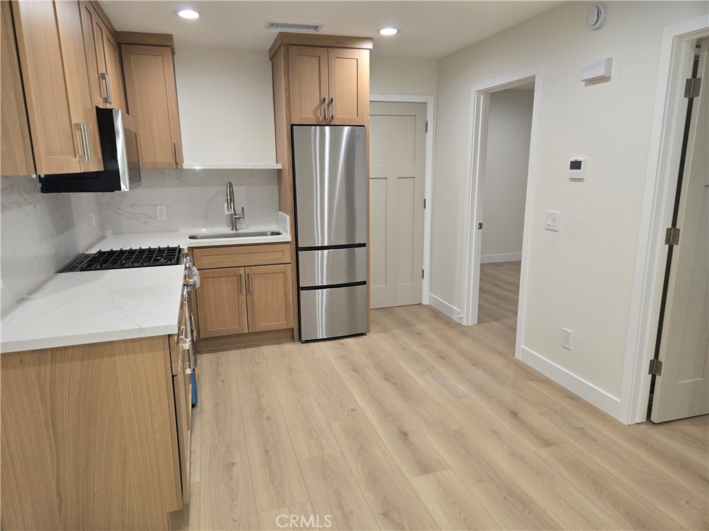 8712 Ocean View Avenue B