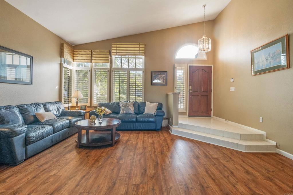 1052 Calle De Lepanto