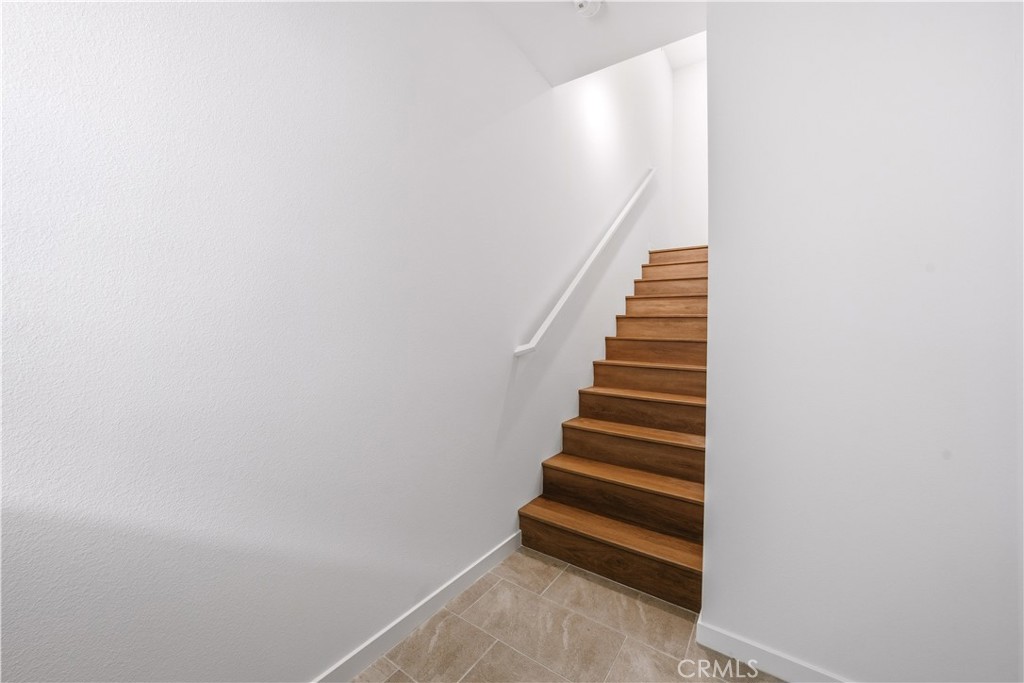 9427 N Sepulveda Blvd. 5