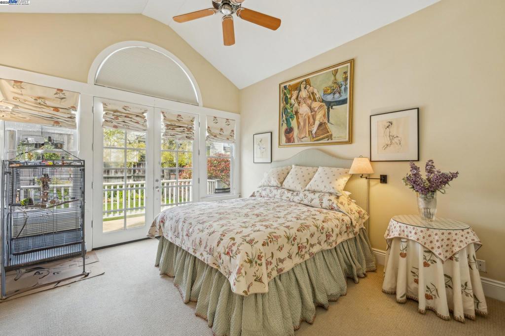 LOWER PAC HTS - Residential