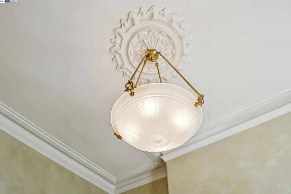 LOWER PAC HTS - Residential