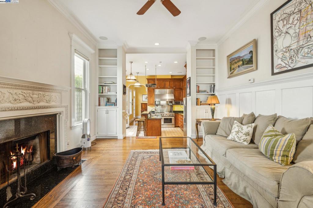 LOWER PAC HTS - Residential