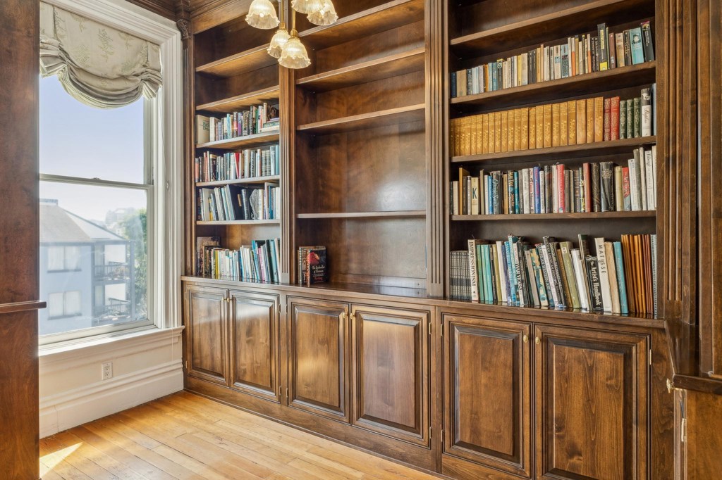 LOWER PAC HTS - Residential