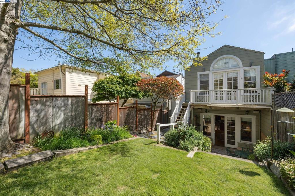 LOWER PAC HTS - Residential