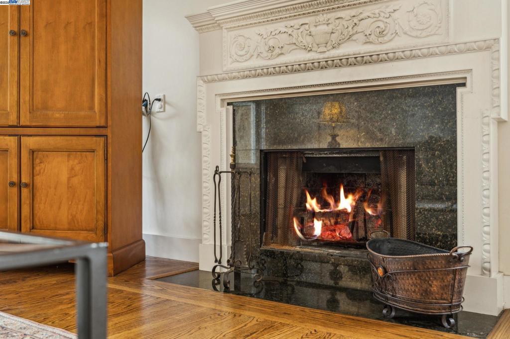 LOWER PAC HTS - Residential