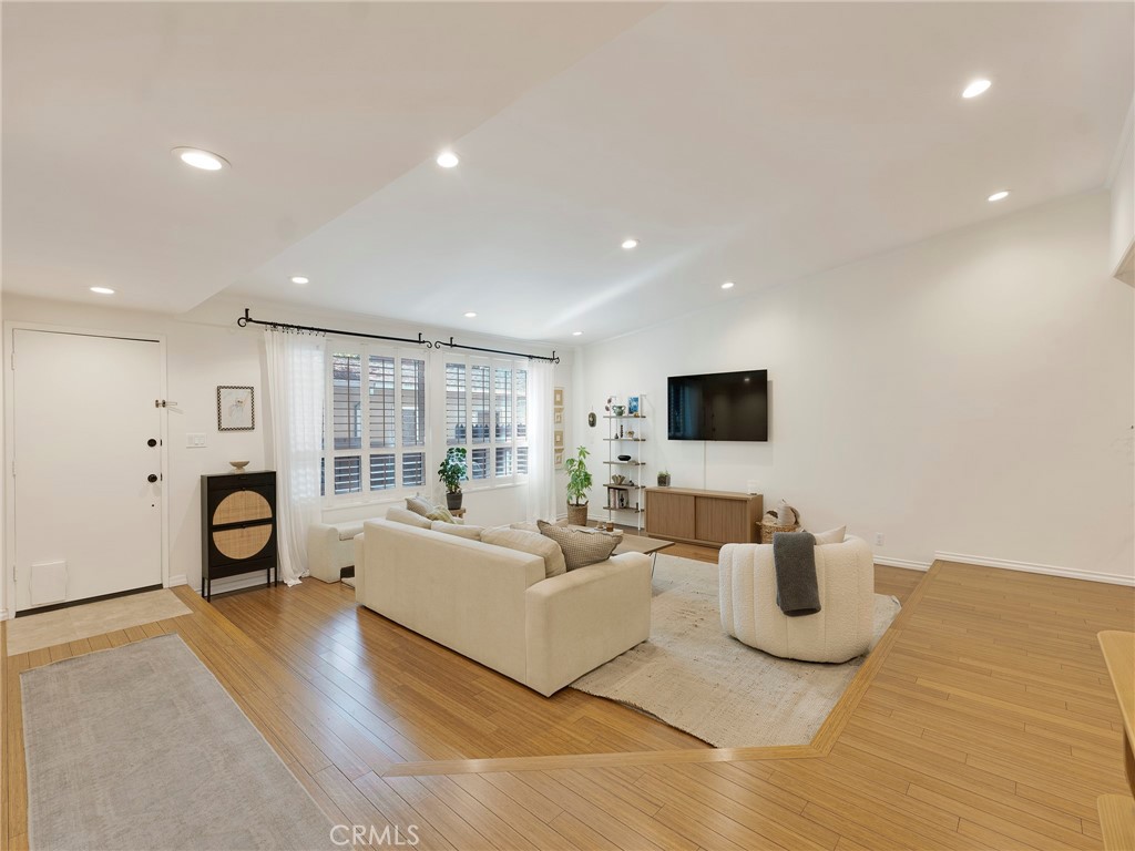 12803 Bloomfield 2