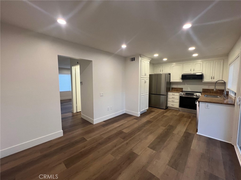 520 Breezewood Court