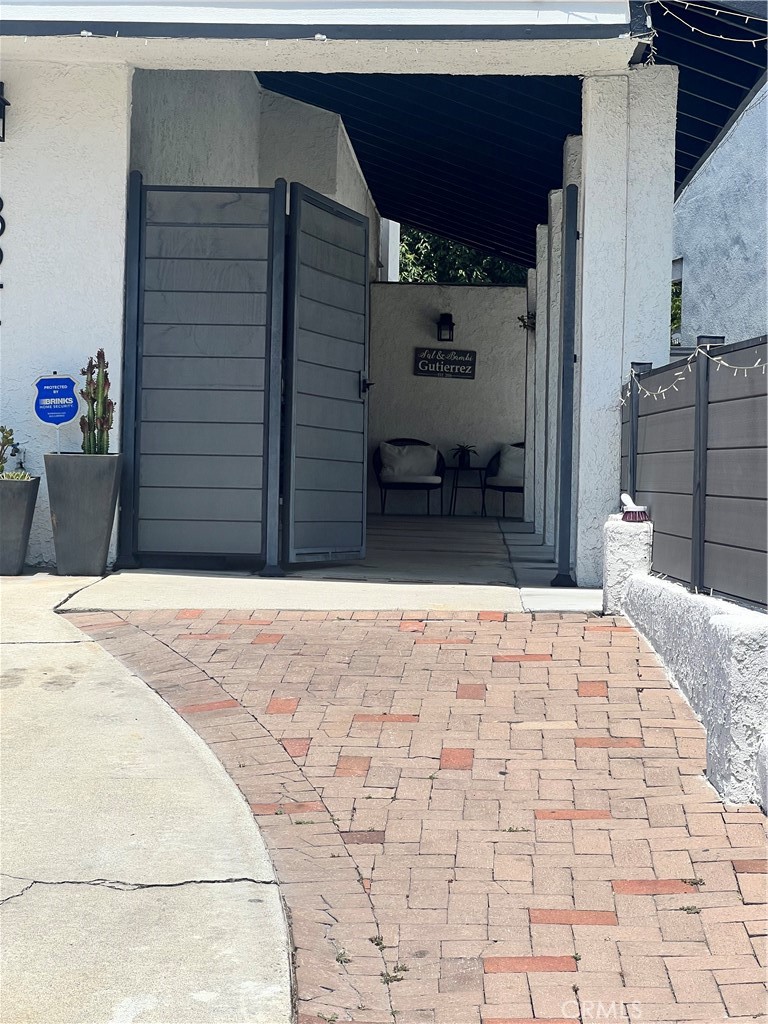13241 Oakwood Lane