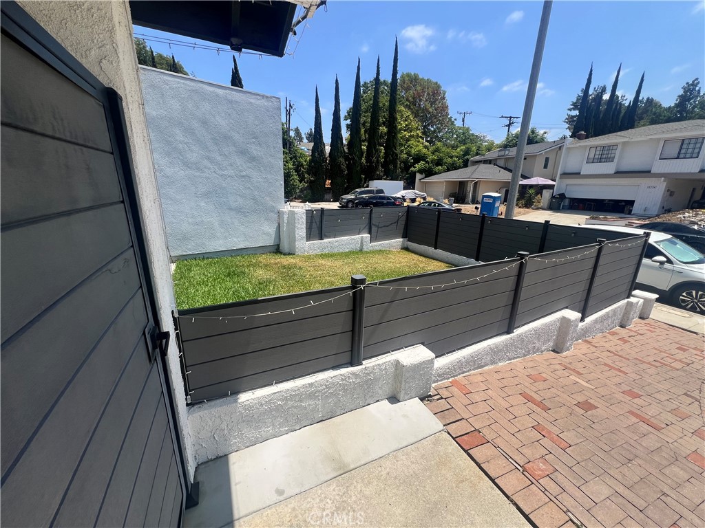 13241 Oakwood Lane