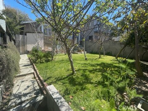 Photo of 151 Monterey Blvd, Hermosa Beach, CA 90254 (MLS # OC25221815)