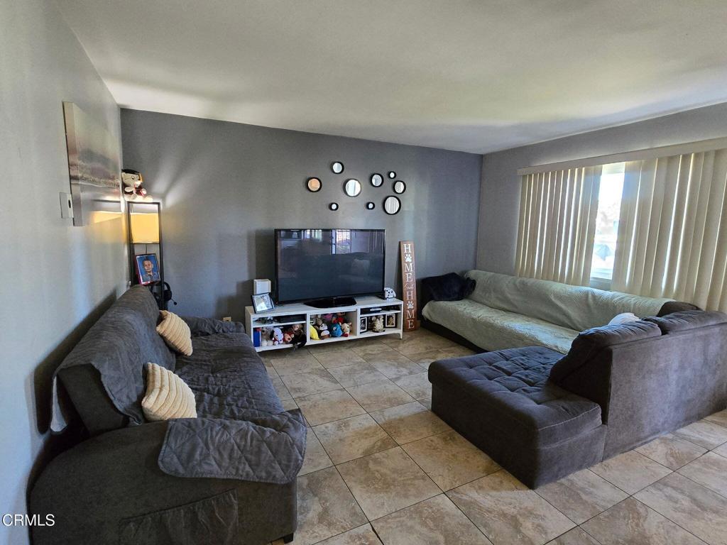 734 W Hemlock Street