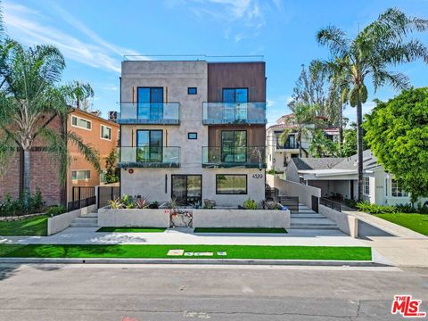 Photo of 4329 Radford Avenue #2, Studio City, CA 91604 (MLS # 26772205)