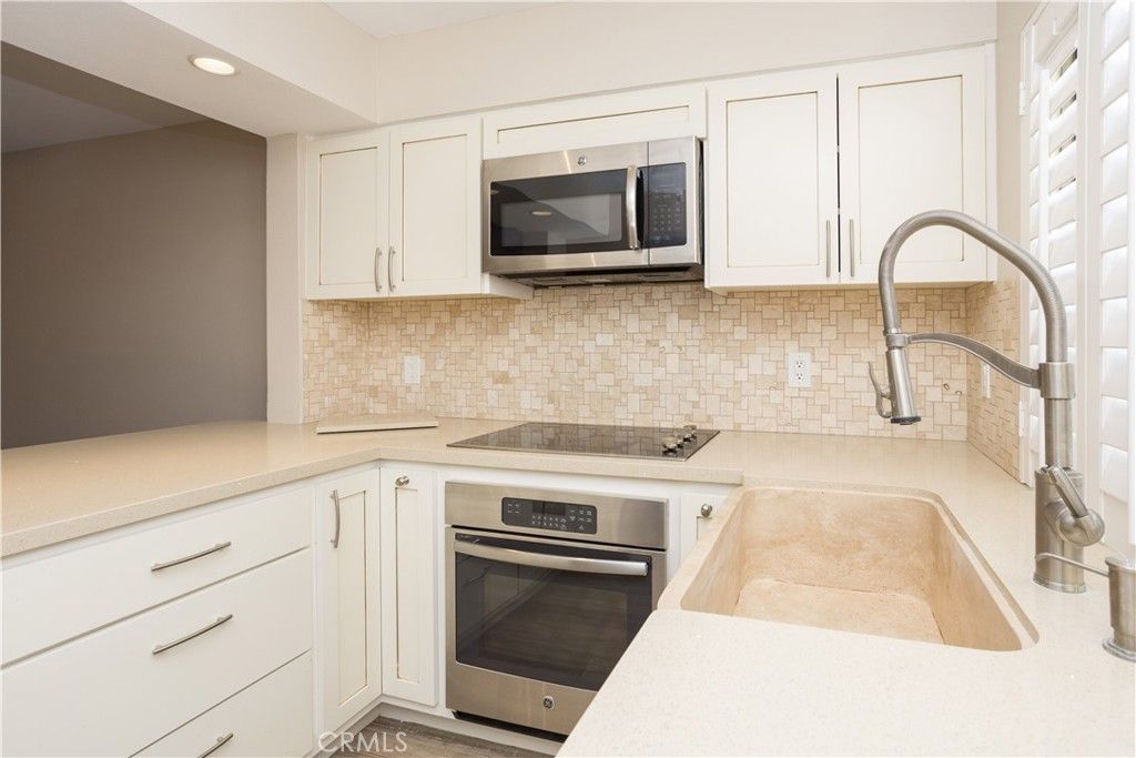 Photo of 48902 Desert Flower Dr, Palm Desert, CA 92260 (MLS # PW25258169)