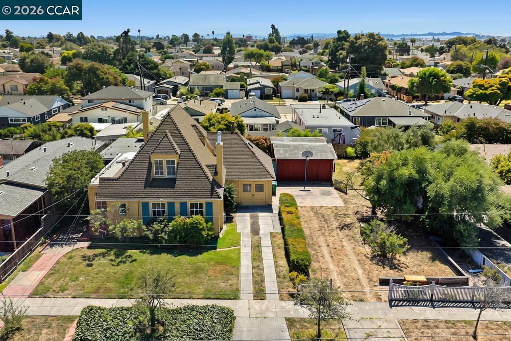 2500 Lowell Avenue