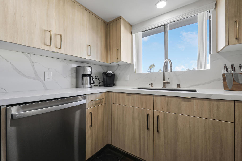 45760 Ocotillo Drive