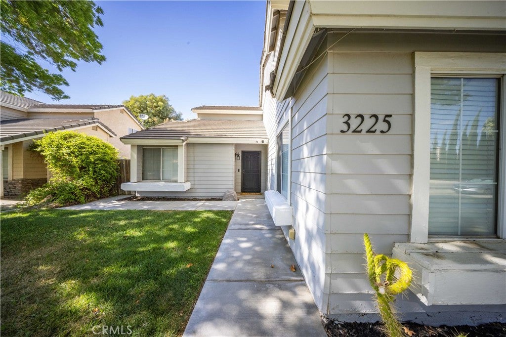 3225 W Avenue J4