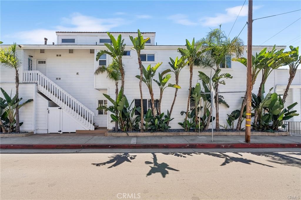 410 Clubhouse Avenue