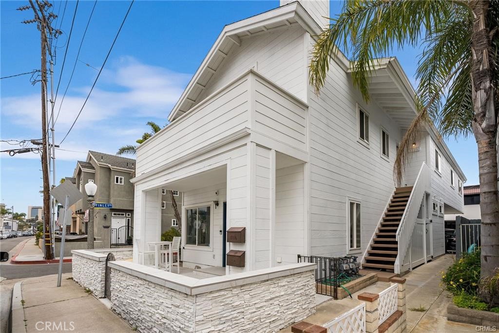 410 Clubhouse Avenue