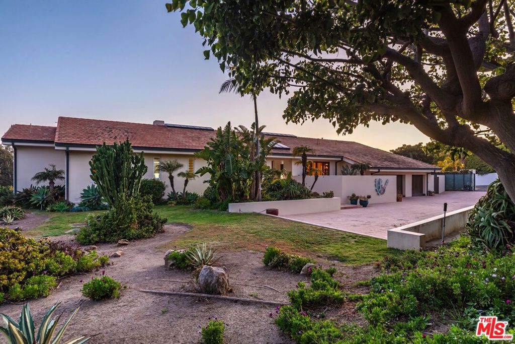 6417 Merritt Drive