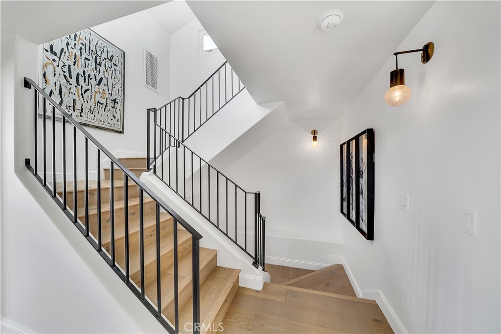 Corona del Mar South of PCH (CDMS) - Residential Lease