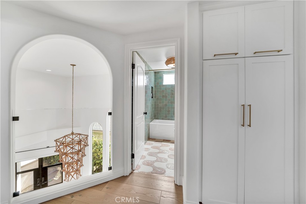 Corona del Mar South of PCH (CDMS) - Residential Lease