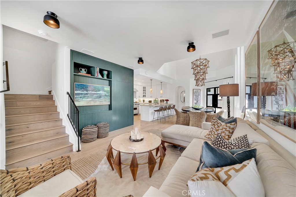 Corona del Mar South of PCH (CDMS) - Residential Lease