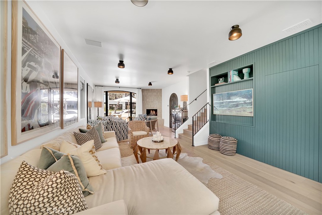 Corona del Mar South of PCH (CDMS) - Residential Lease