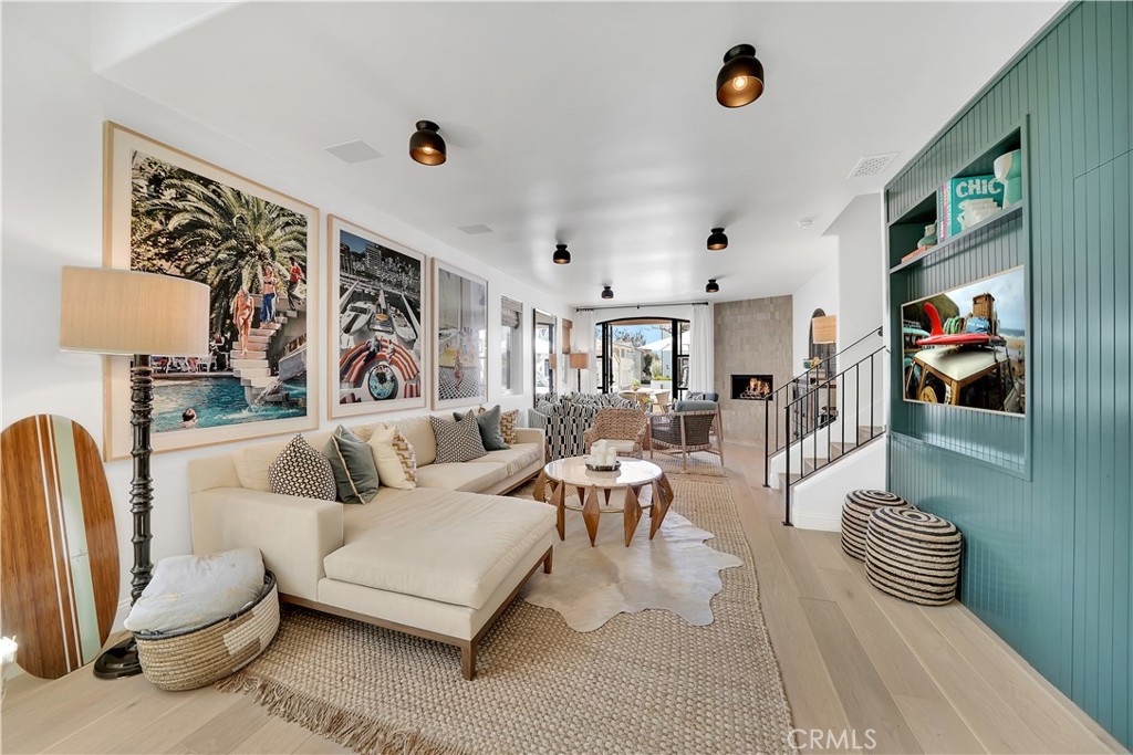 Corona del Mar South of PCH (CDMS) - Residential Lease