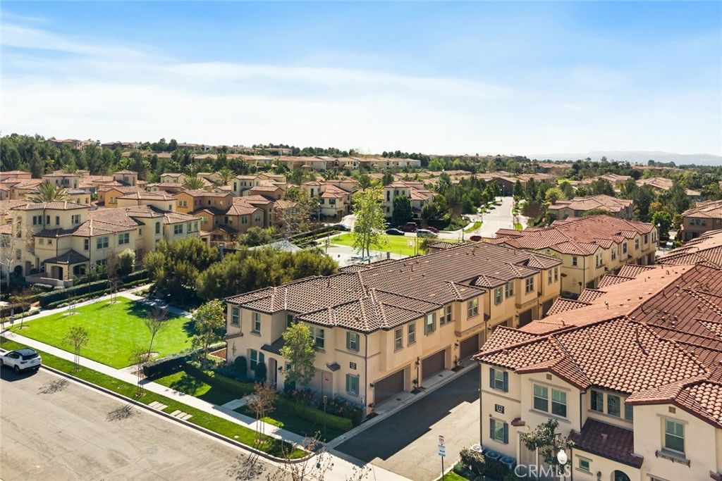 Photo of 47 Finch, Lake Forest, CA 92630 (MLS # OC26068305)