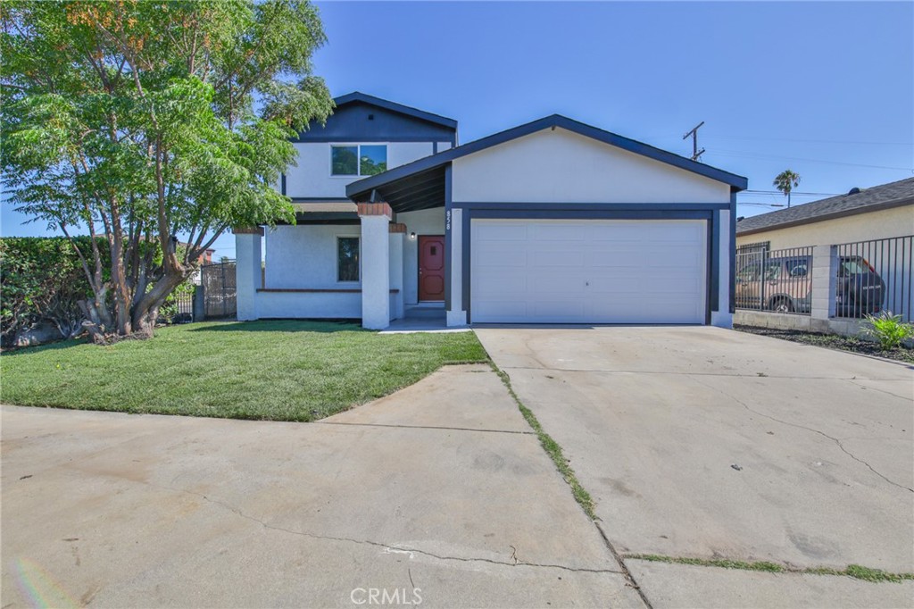 858 E Imperial