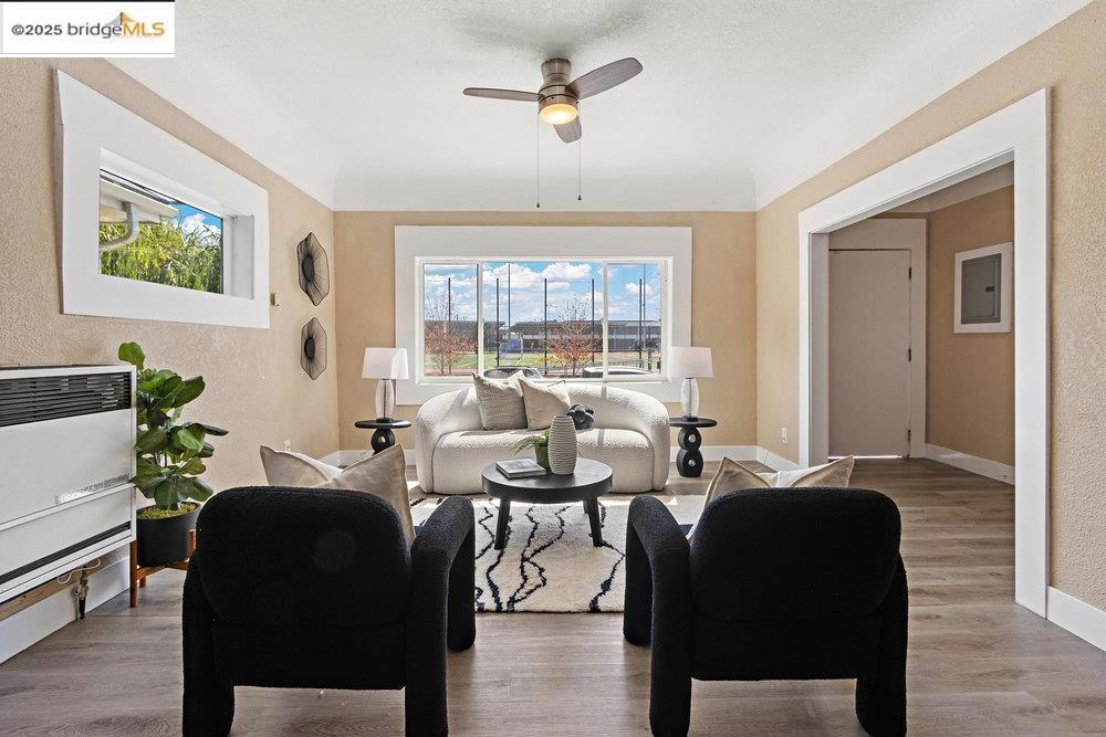 GOLDEN GATE - Residential Income