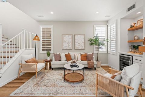 Photo of 9715 Stonecrest Blvd Blvd, San Diego, CA 92123 (MLS # 260005770SD)