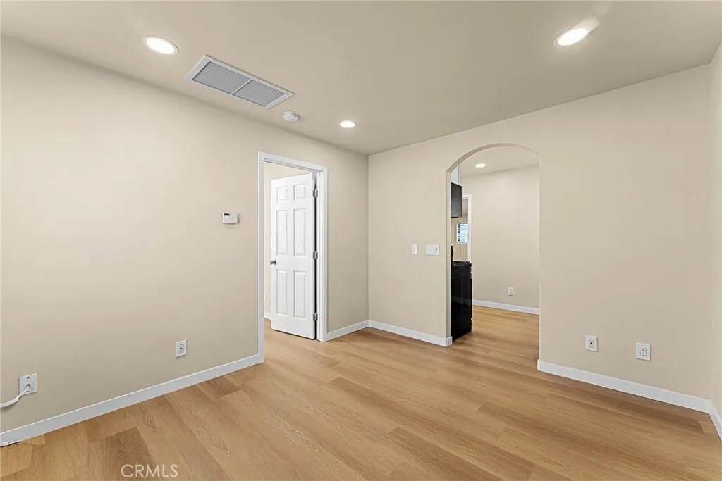 Riverside, California 92501, United States, 1 Bedroom Bedrooms, ,1 BathroomBathrooms,Residential,Active,221130