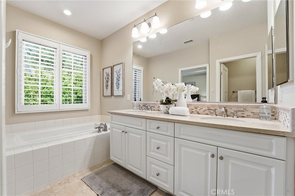 50 Cipresso, Irvine CA 92618 - Photo 33
