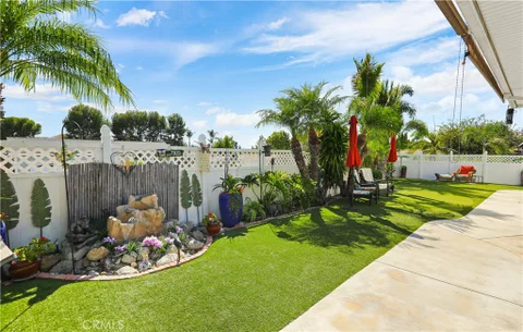 MLS: OC26212332