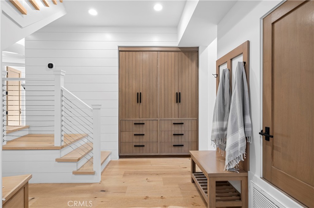 Corona del Mar North of PCH (CNHW) - Residential