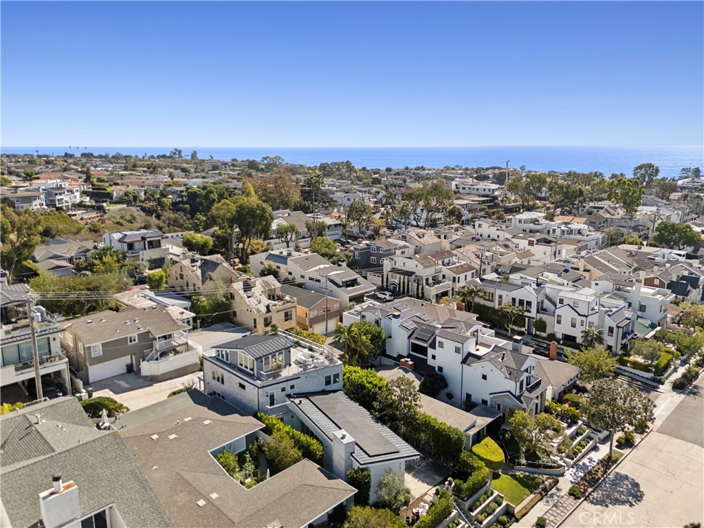 Corona del Mar North of PCH (CNHW) - Residential