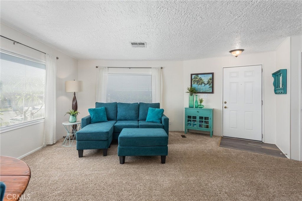 9619 Crestknoll