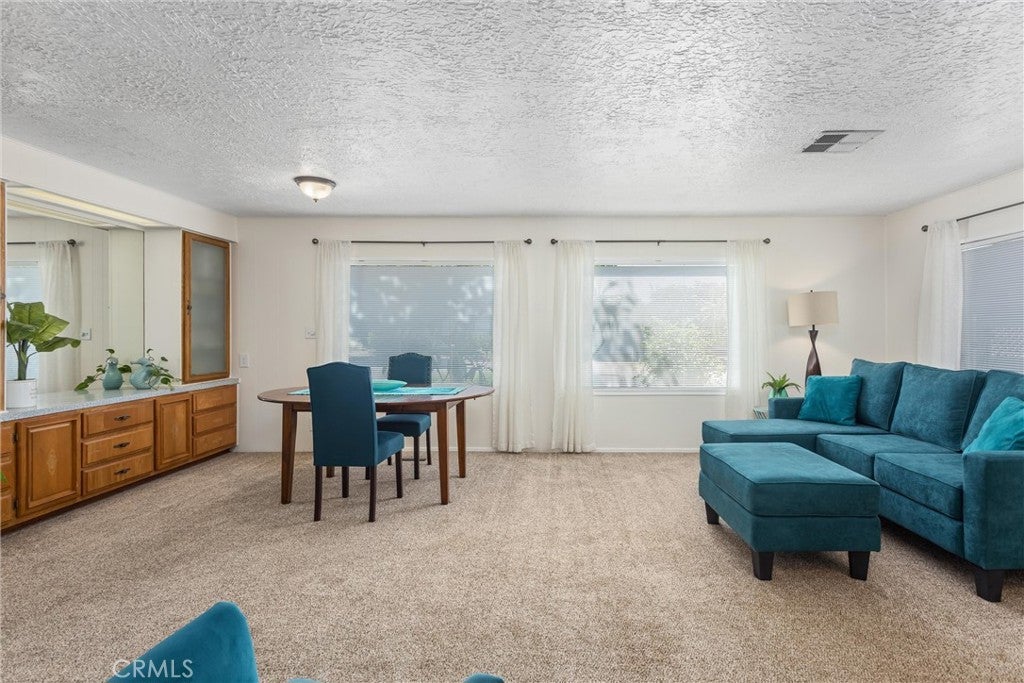 9619 Crestknoll