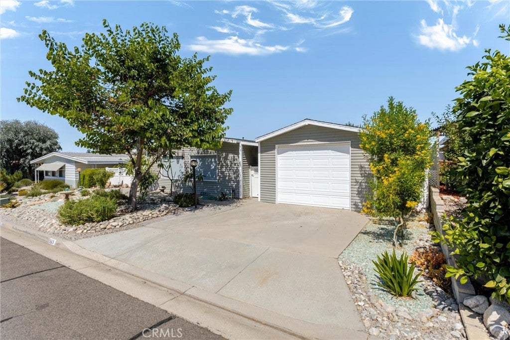 9619 Crestknoll