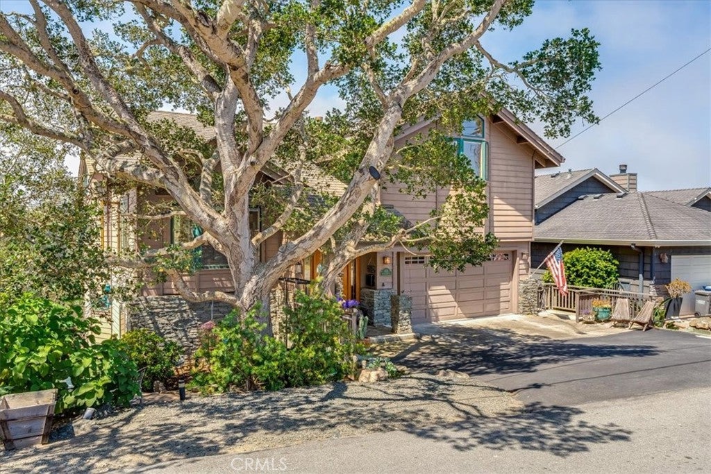 1919 Richard Avenue