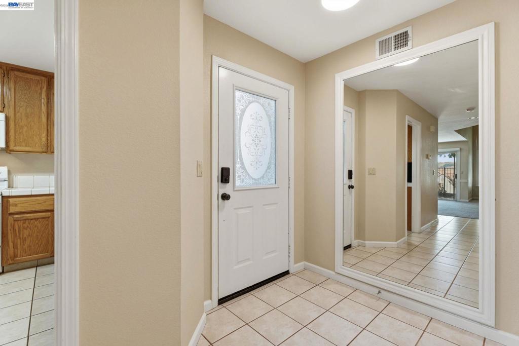 60 Joya Ln