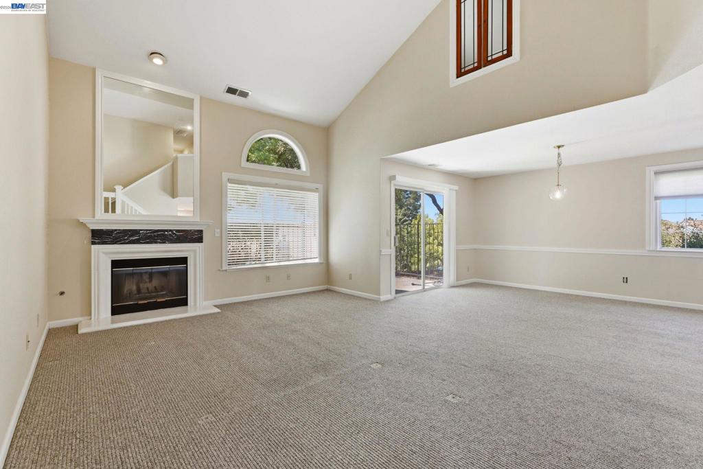 60 Joya Ln