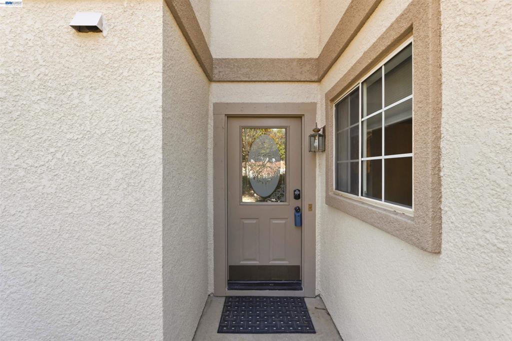 60 Joya Ln