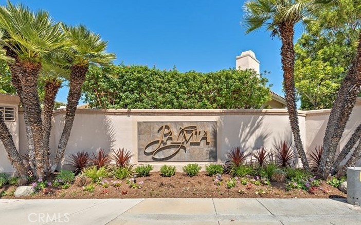 Beautiful 3 Bedroom, 2 Bath, single level end unit home located in the very desirable 55+ guard gated community of Palmia in Mission Viejo. This home features plenty of natural light with plantation shutters and blinds throughout. The large eat-in Kitchen features a gas range & convenient Island. The large Primary Bedroom includes a ceiling fan and access to the outdoor space via a sliding glass door. The Master Bath features dual sinks and a walk-in shower with no step.
Other features include a fireplace in Living Room, high ceilings, hard surface/tile flooring and recessed lighting throughout. The separate inside laundry room includes plenty of cabinets and a utility sink. The 2-car garage can be accessed directly from inside the home. The home has been re-piped and has no Mello-Roos.
The Association clubhouse and amenities includes 2 pools, spa, putting course, tennis, activities, cable service and more.