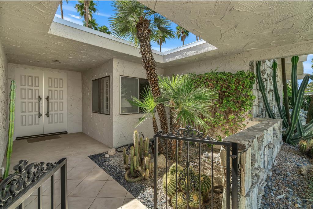 1575 Toledo Circle