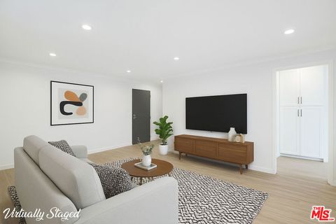 Photo of 960 Larrabee Street #214, West Hollywood, CA 90069 (MLS # 25568321) Photo of 960 Larrabee Street #214, West Hollywood, CA 90069 (MLS # 25568321)